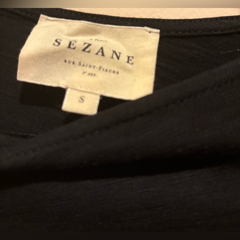 Sézane ‘Hortense’ organic cotton t-shirt with lace inlay in black, Size S - Picture 9 of 9